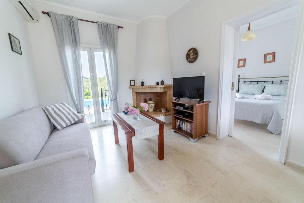 Villa Adonis Halikounas المظهر الخارجي الصورة